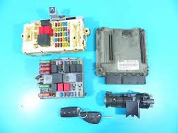 Σετ εγκεφαλου Alfa Romeo GT 2.0 JTS. KOD 0261S01032